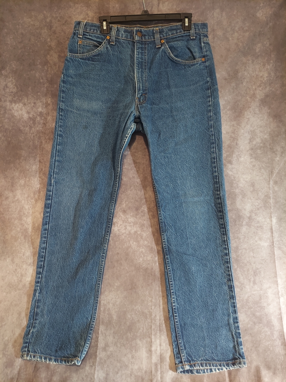 Levi’s 505 Regular Fit Men’s Jeans 36x32 Straight Leg Medium Wash Denim GUC - Picture 2 of 12